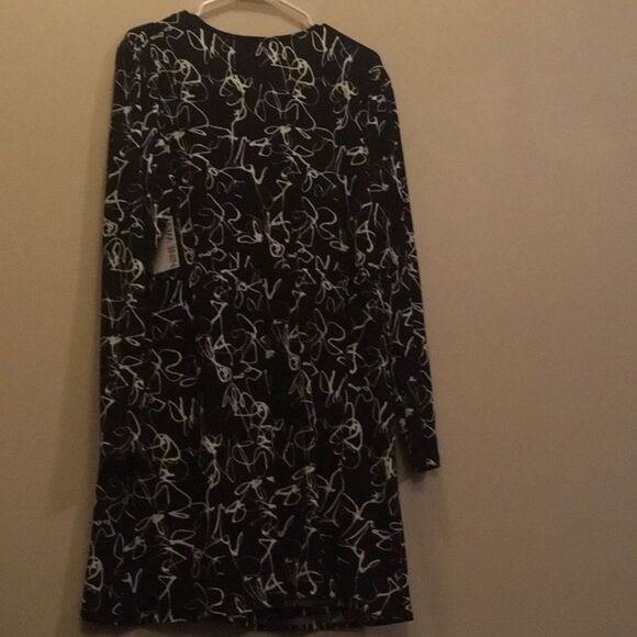 Nine West dress women's size xxl white black background wrap look squigg… - Picture 8 of 10